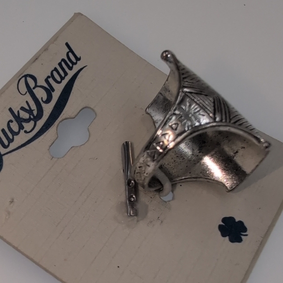 Lucky Brand Intricate Silver Ring - Picture 5 of 8